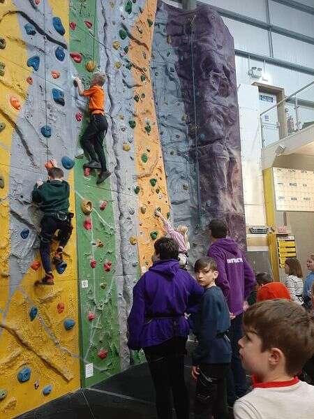 Cubs go Wall climbing